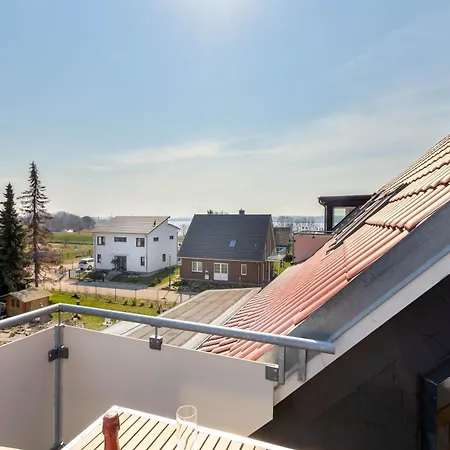 Peenemuende, Seglerhafen_sb_holk 12